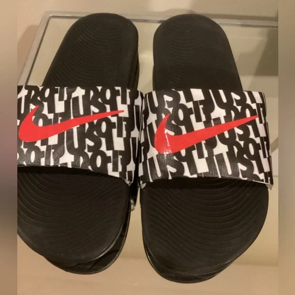 Nike Youth Just Do It” slides- impeccable condition!! - Picture 2 of 5